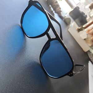 Stylish Black and Blue Sunglasses